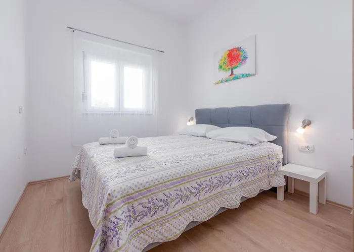 Stunning In Apartment Maslenica